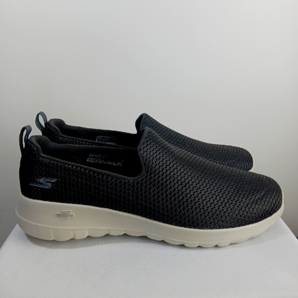 SKECHERS Gen-5 Goga Max Slip-On Sneakers 15600 Women's Size 10